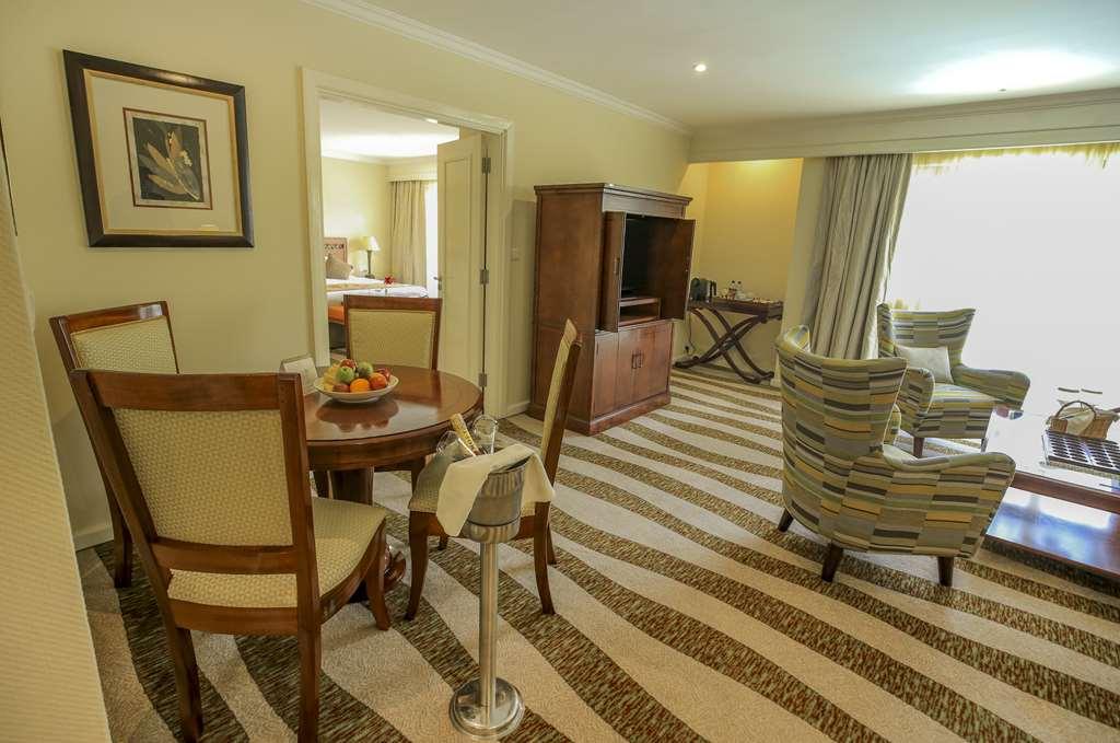 Kigali Serena Hotel Quarto foto